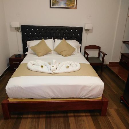 Hotel Tambopata Inn Puerto Maldonado Exteriér fotografie